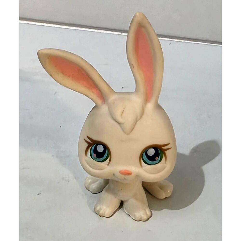 Hasbro Littlest Pet Shop #3 White Rabbit Bunny 2004